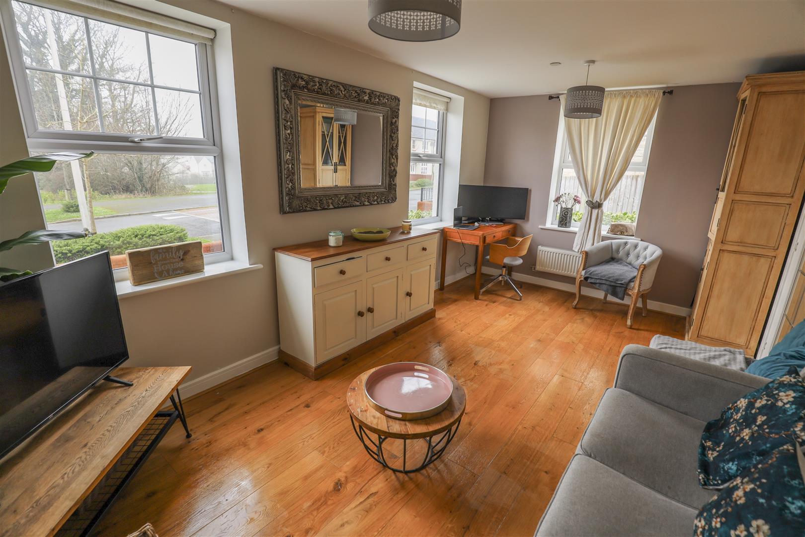 46 Dunraven Close, Cowbridge, Vale of Glamorgan, CF71 7FG